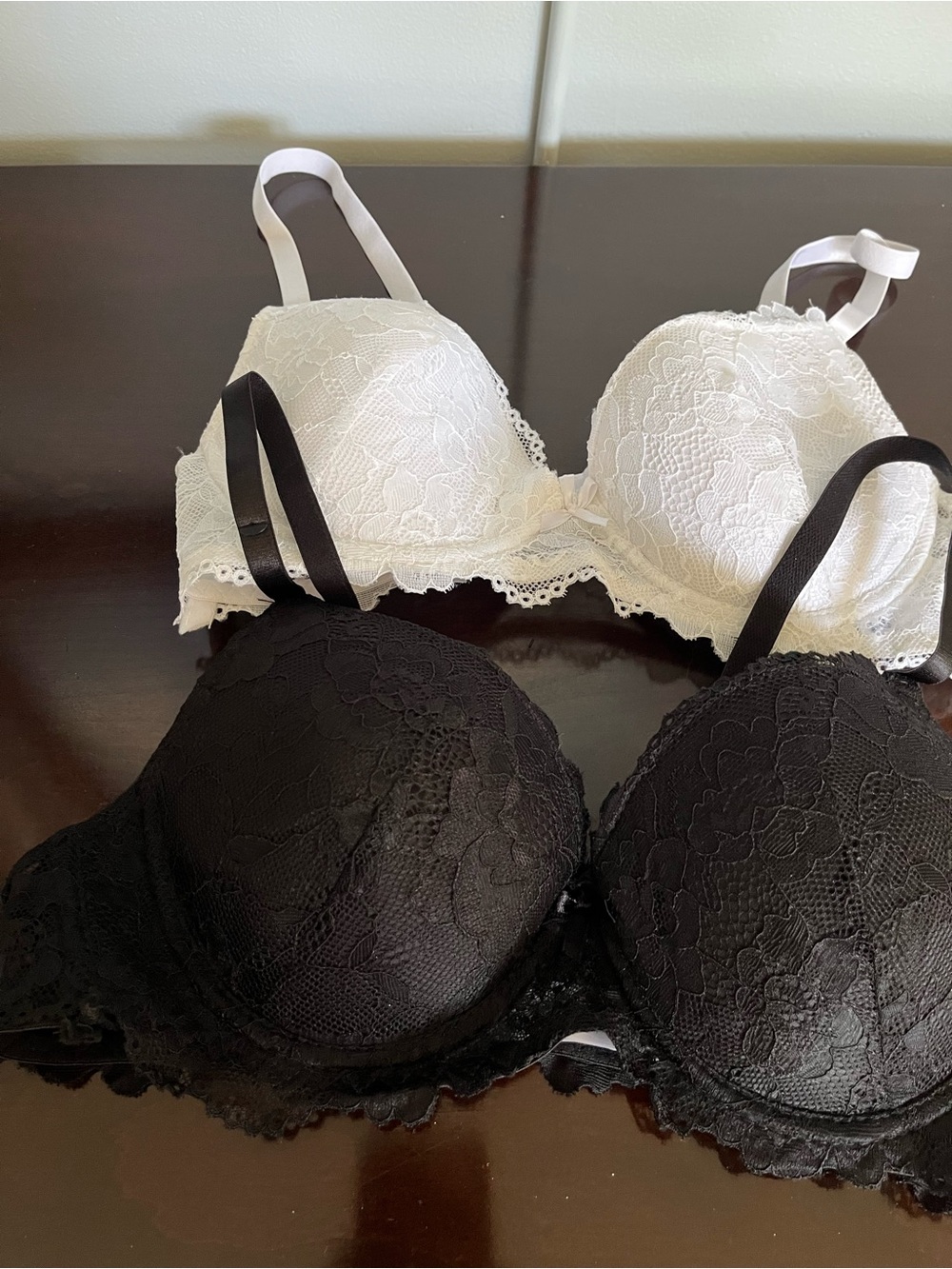 Luxe Lace Push-Up Bra Set - White & Black